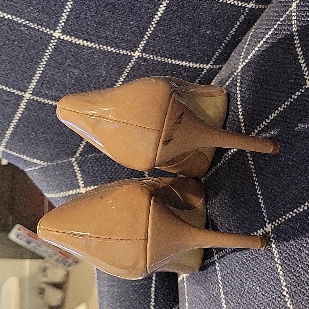Nude heels - Picture 2 of 2